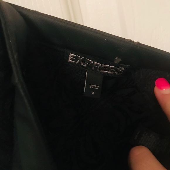 🌸 Black Express Peplum Hem Skirt - Picture 6 of 7